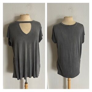 Mittoshop gray cut out tee